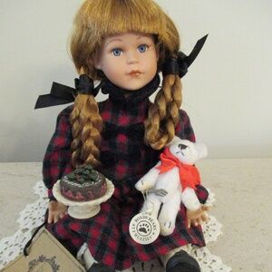 "HOLLY" with Holiday Boyds Collection